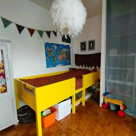 Spacious Nest With Open View Near Downtown Apartman *
